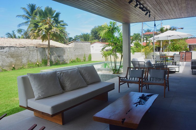 Casa alto padrão em Serrambi com rooftop exclusivo