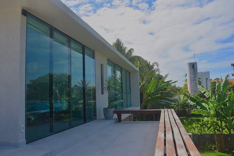 Casa alto padrão em Serrambi com rooftop exclusivo